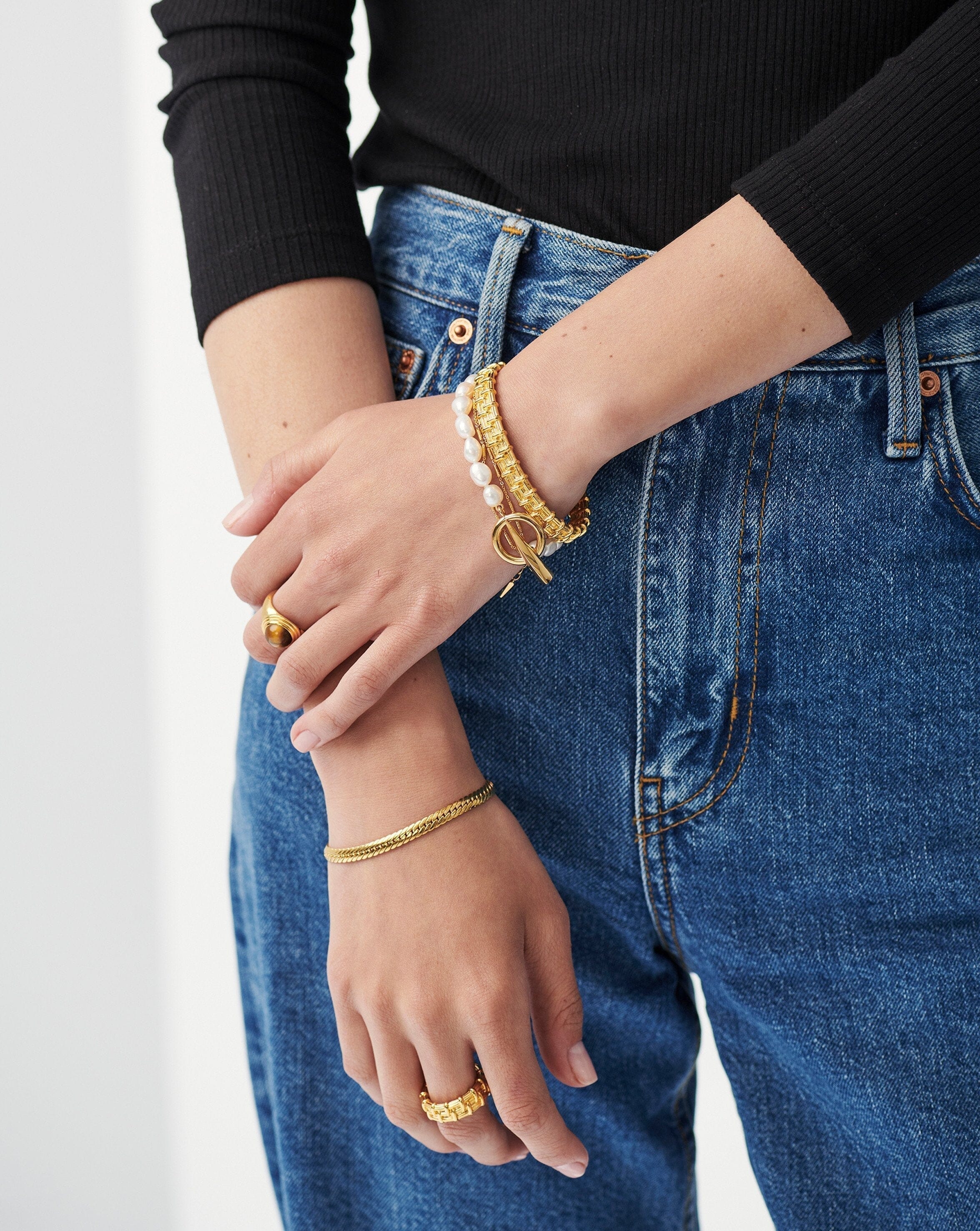 Baroque Pearl Claw T-Bar Bracelet | 18k Gold Vermeil/Pearl - Image 3