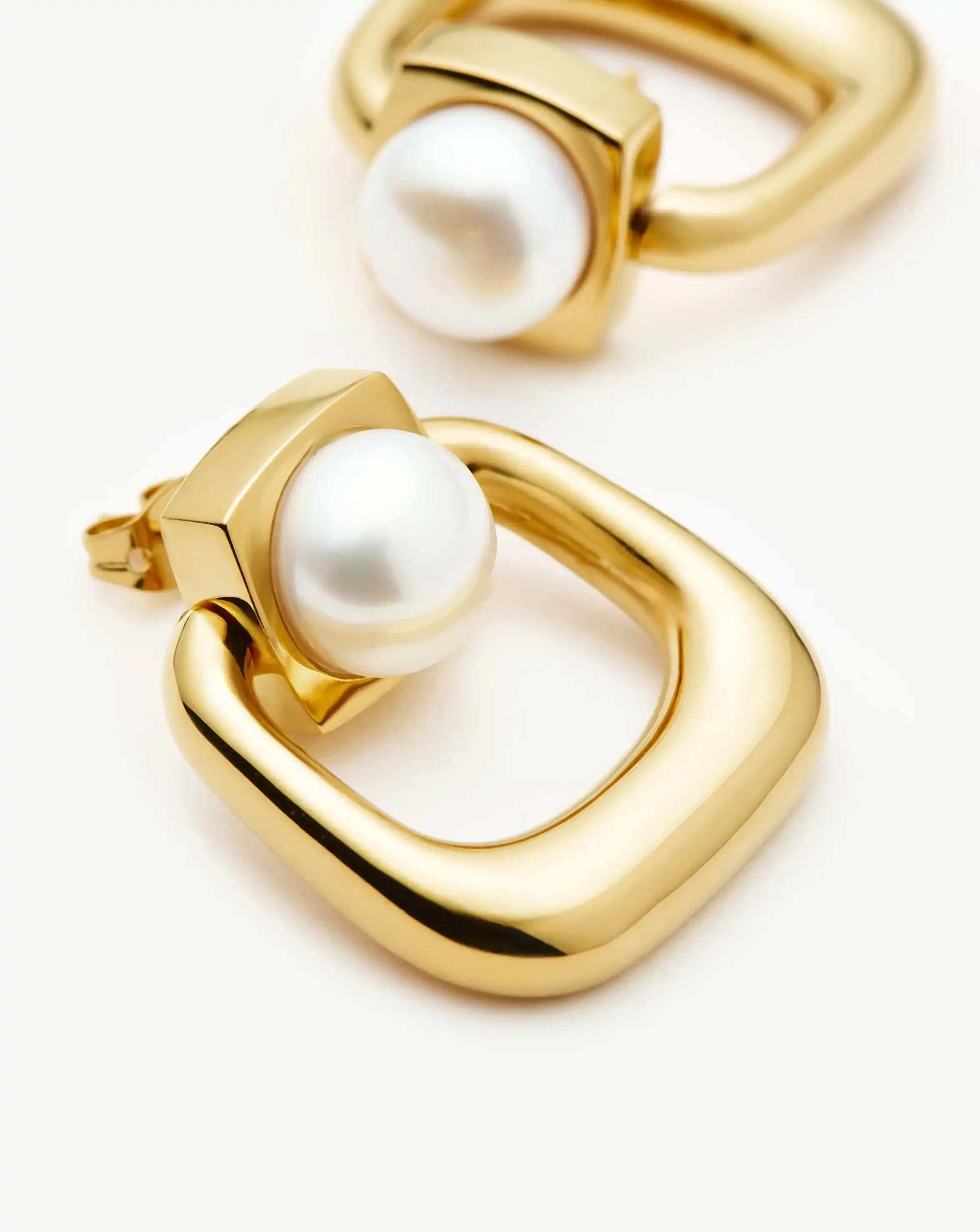 Button Pearl Statement Stud Earrings | 18k Gold Plated/Pearl - Image 5
