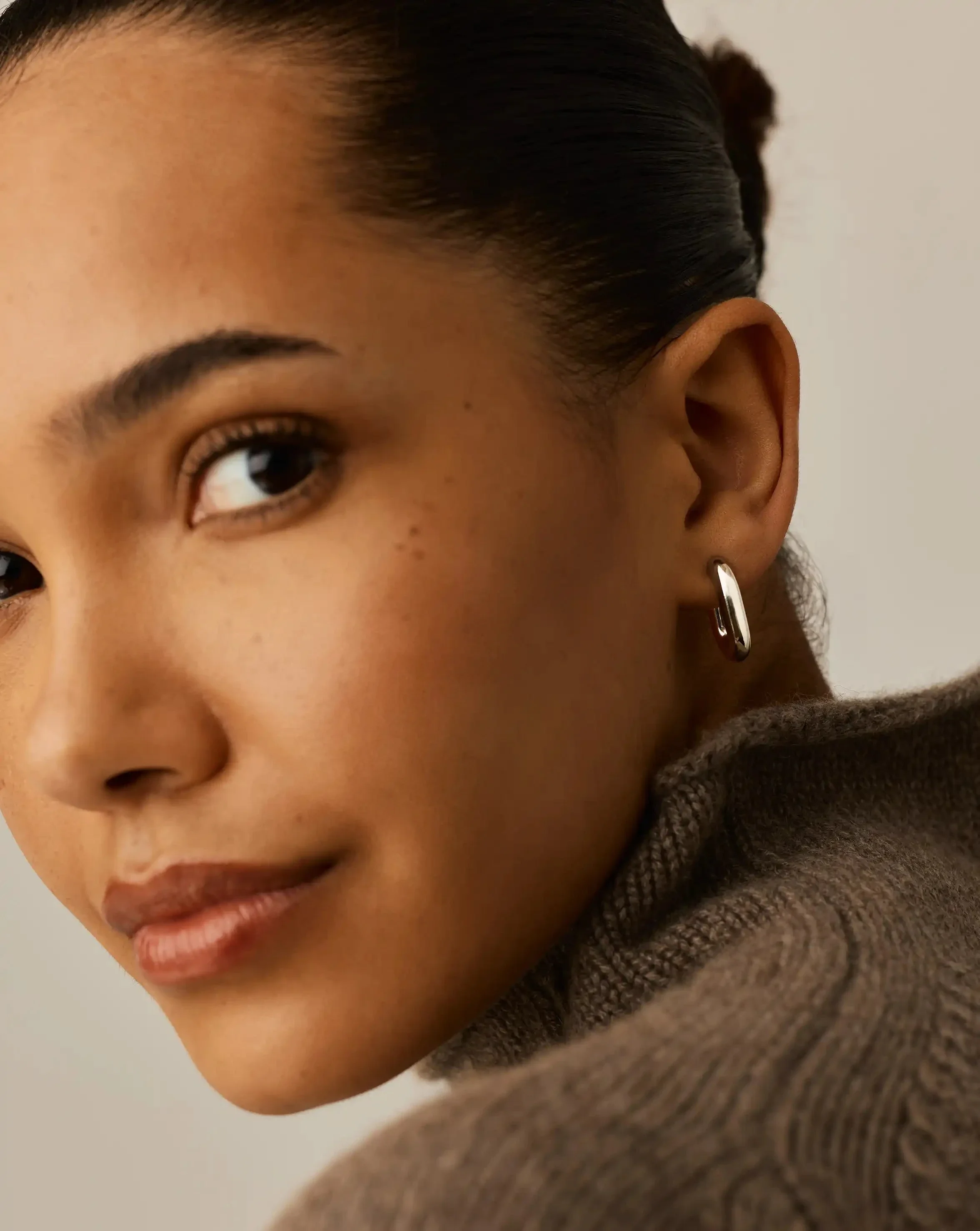 Chubby Oval Small Hoop Earrings | Platinum Plated - Image 6