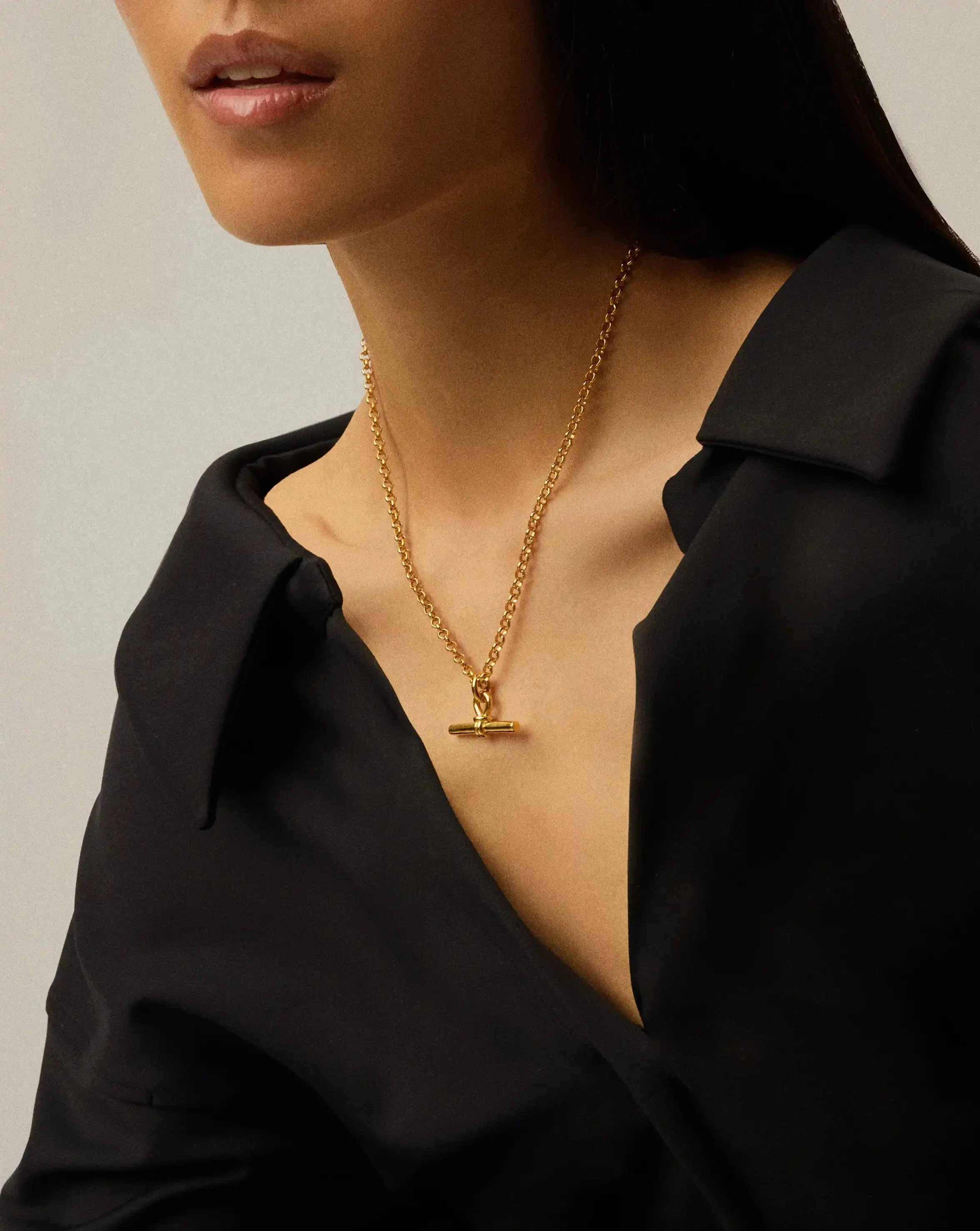 Chunky T-Bar Chain Necklace | 18k Gold Plated - Image 3