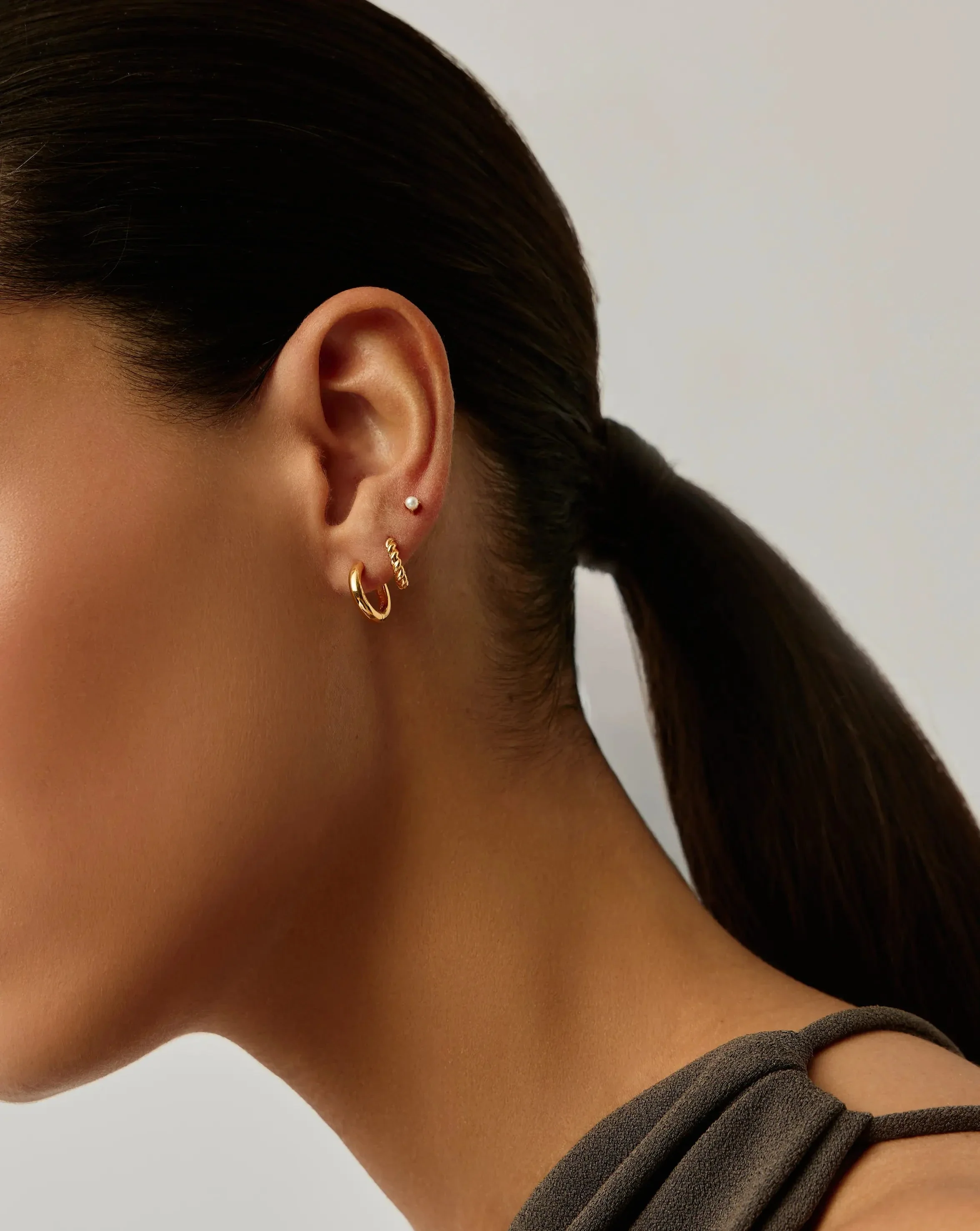 Classic Pearl Stud Earrings | 18k Gold Vermeil/Pearl - Image 6