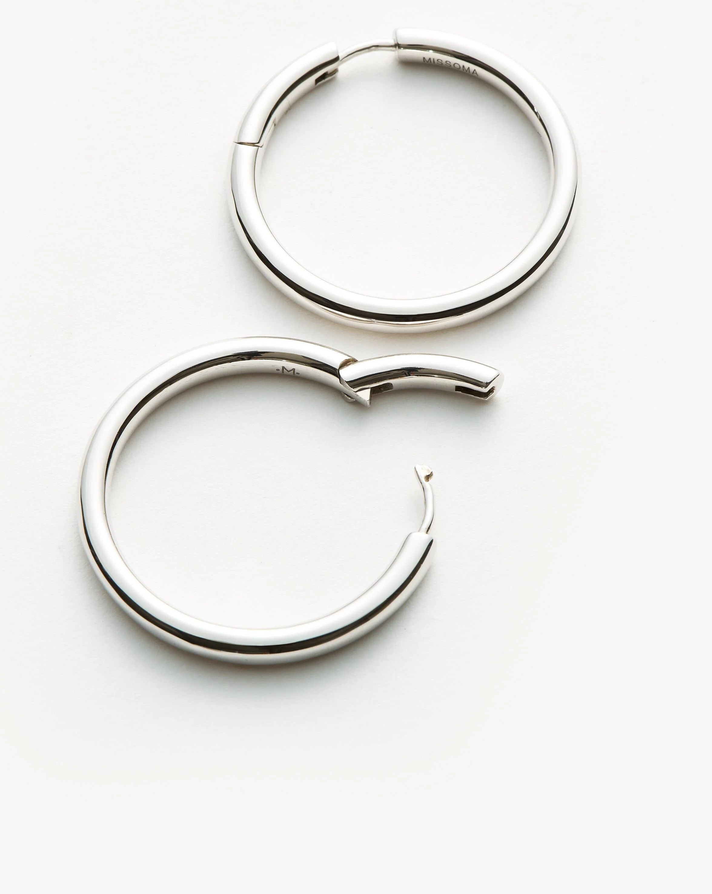 Classic Tunnel Medium Hoop Earrings | Silver Plated - Image 4