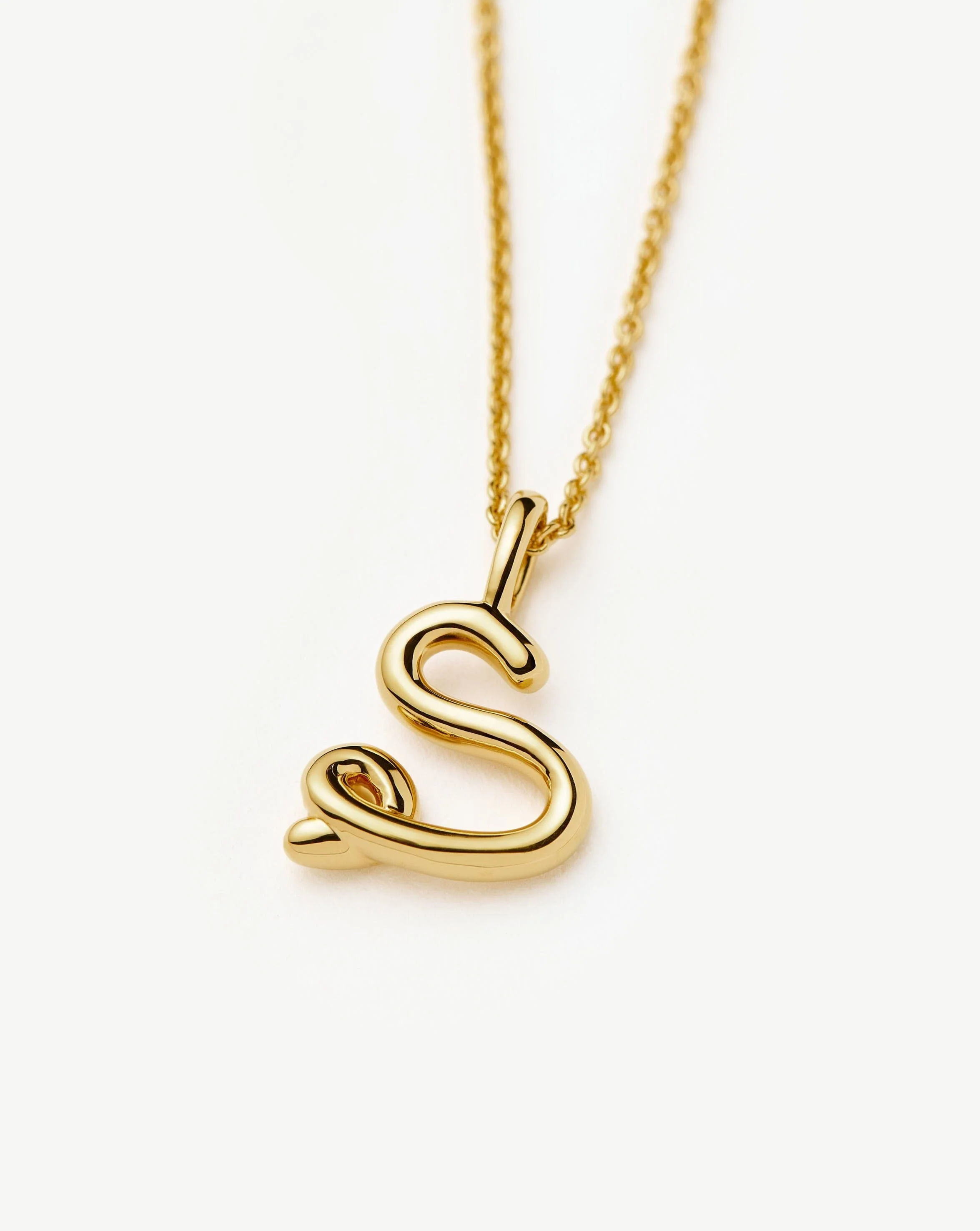Curly Molten Mini Initial Necklace - S | 18k Gold Vermeil - Image 4