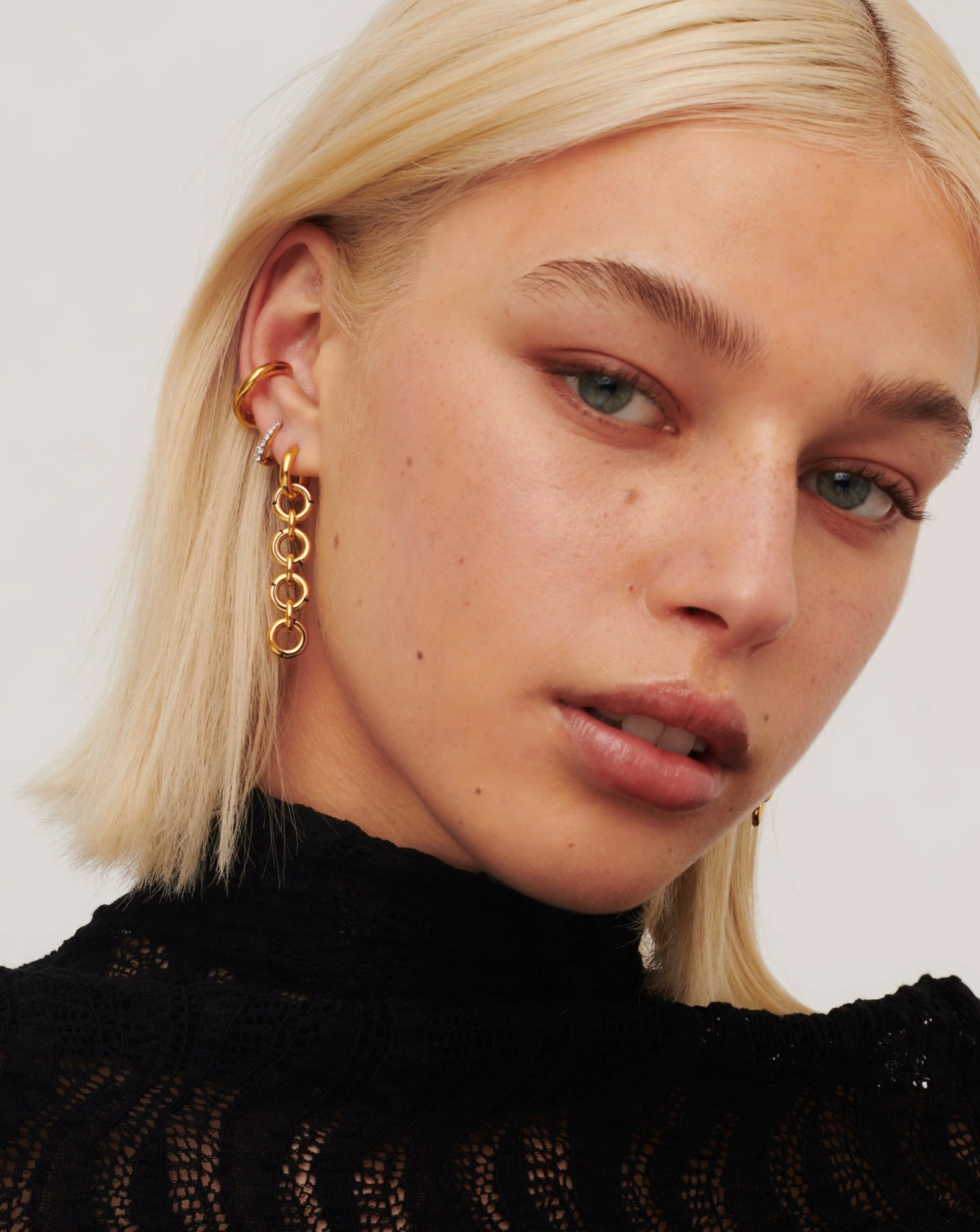 Enamel Byline Link Drop Hoop Earrings | 18k Gold Plated - Image 5
