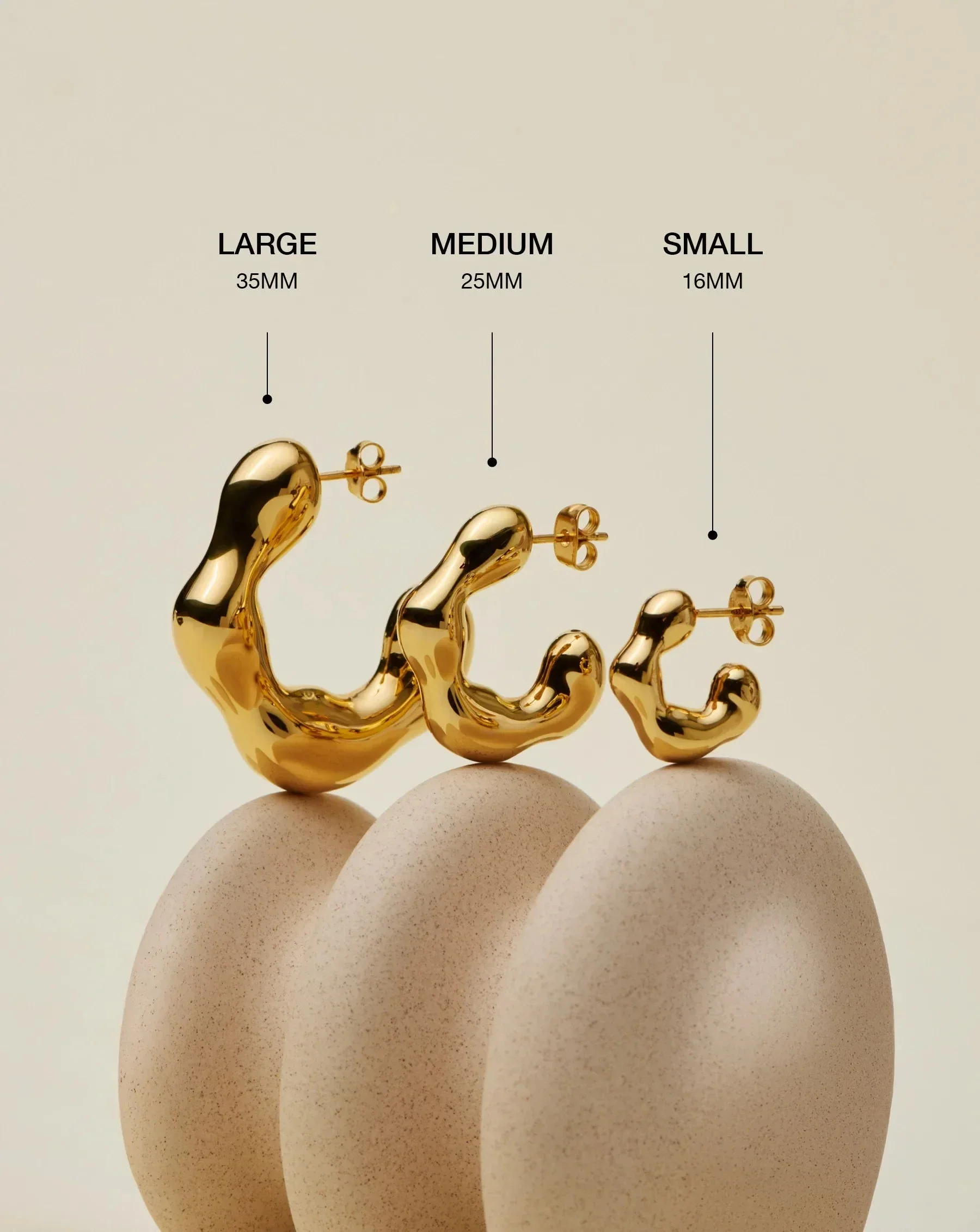 Eny Puffy Medium Hoop Earrings | 18k Gold Plated - Image 6