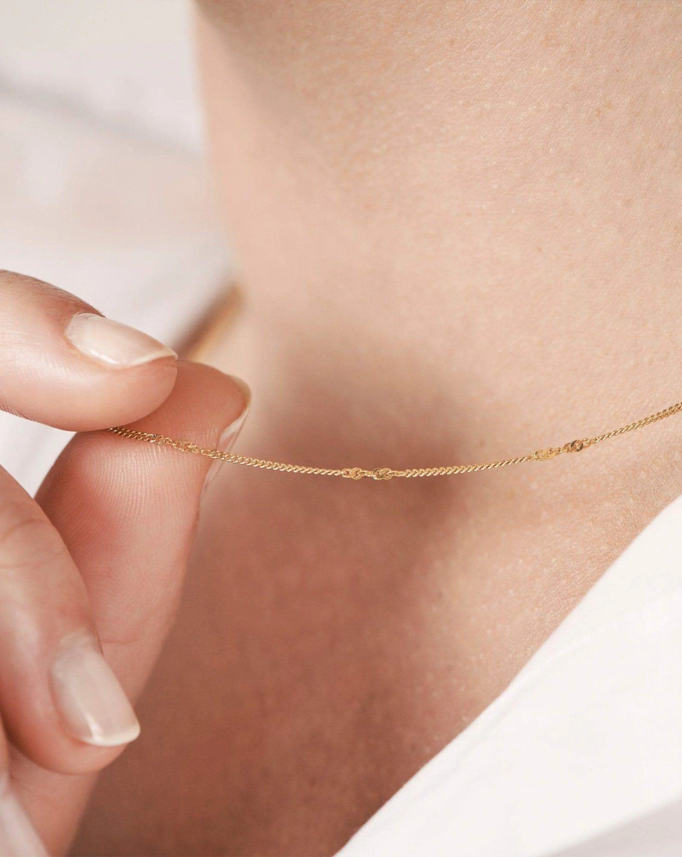 Solid Gold Twisted Curb Chain Choker - Image 2