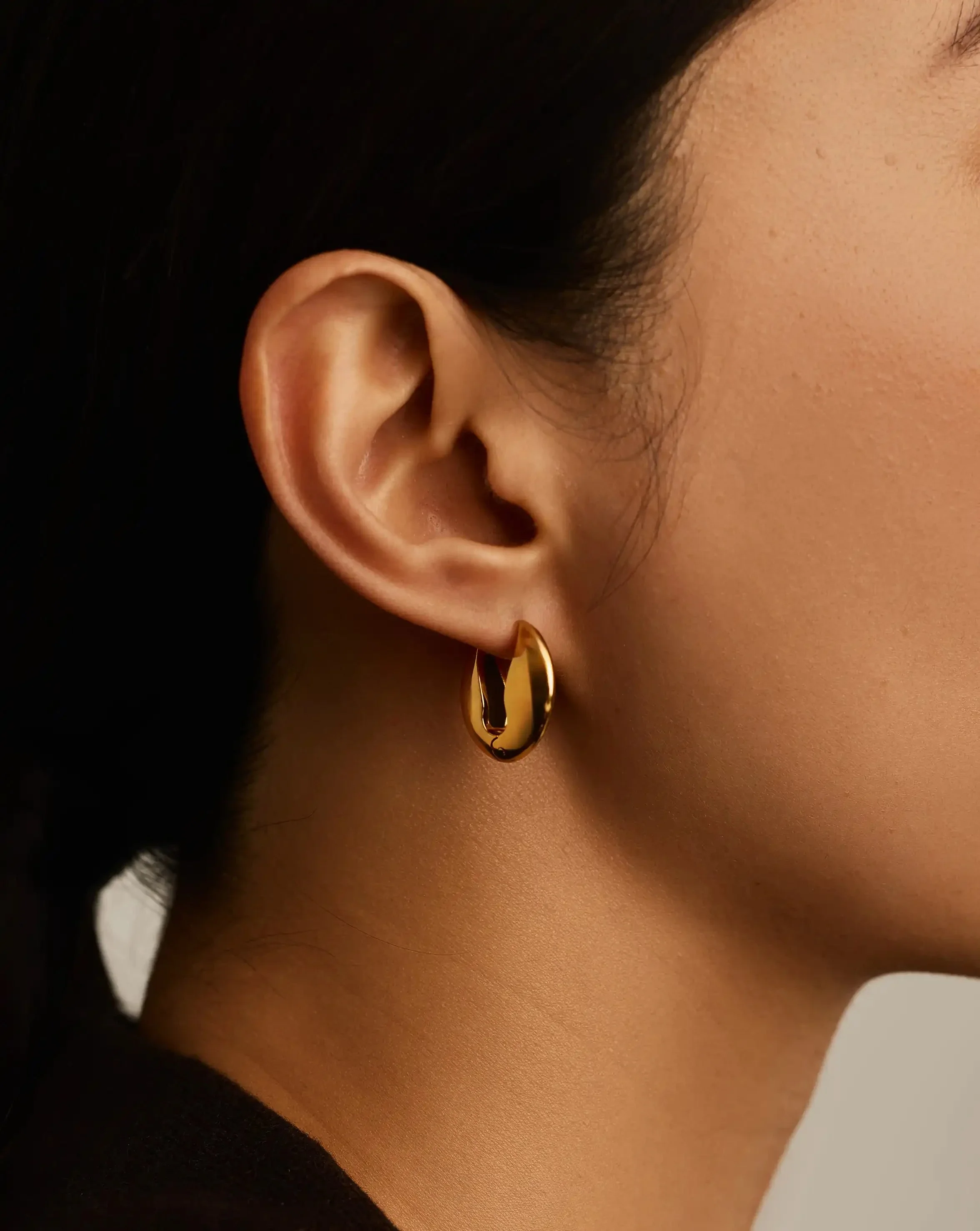 Pebble Hinged Hoop Earrings | 18k Gold Plated - Image 6