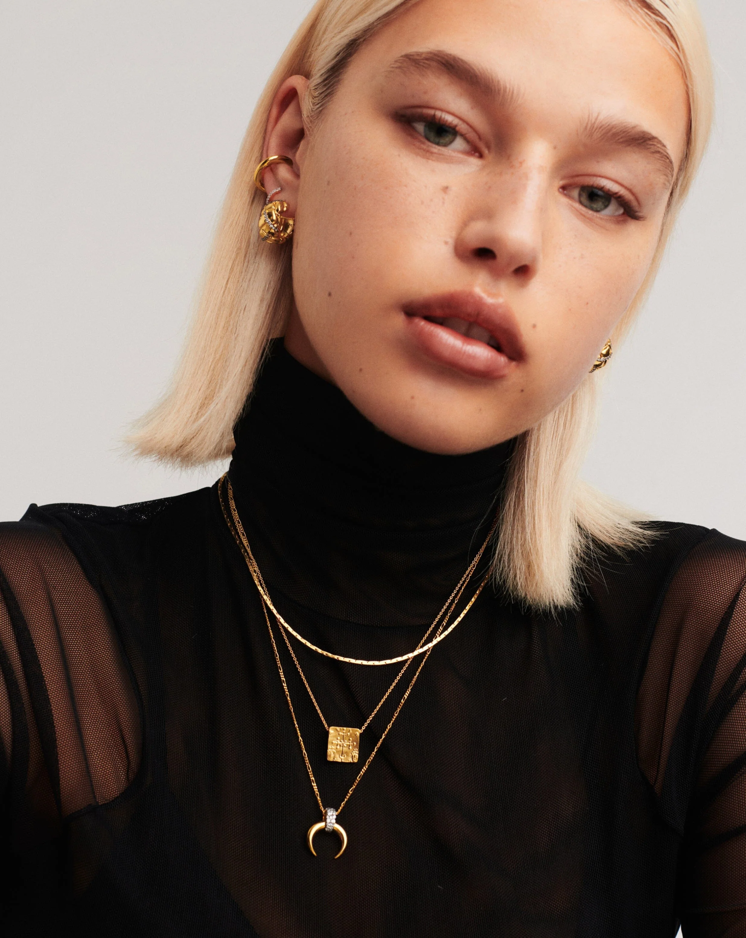 Lucy Williams Byzantine Square Coin Pendant Necklace | 18k Gold Vermeil - Image 2