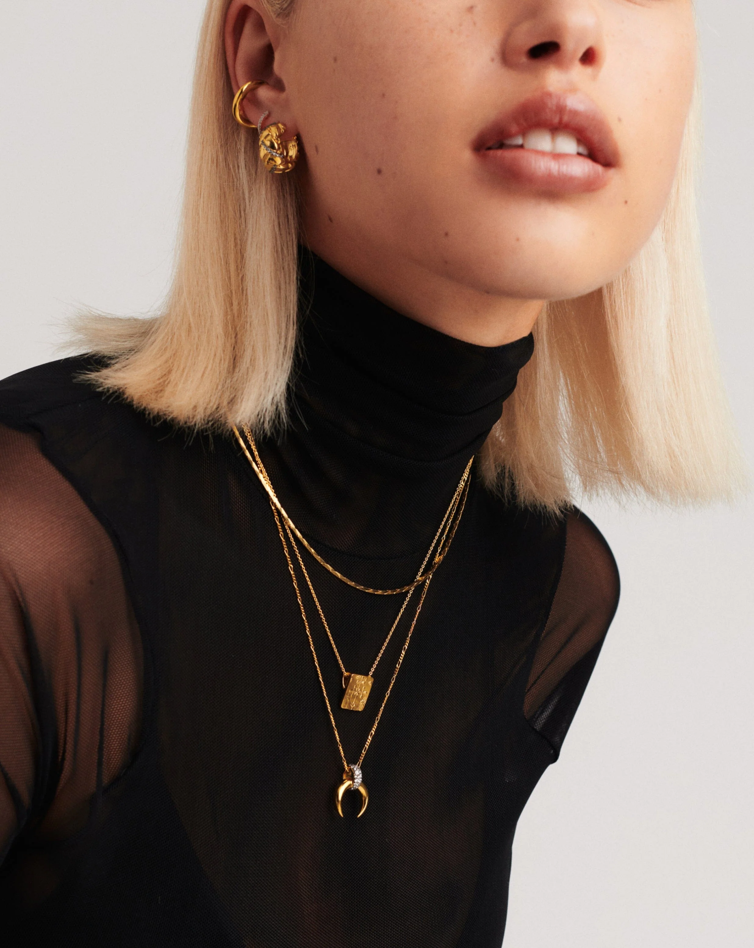 Lucy Williams Byzantine Square Coin Pendant Necklace | 18k Gold Vermeil - Image 6