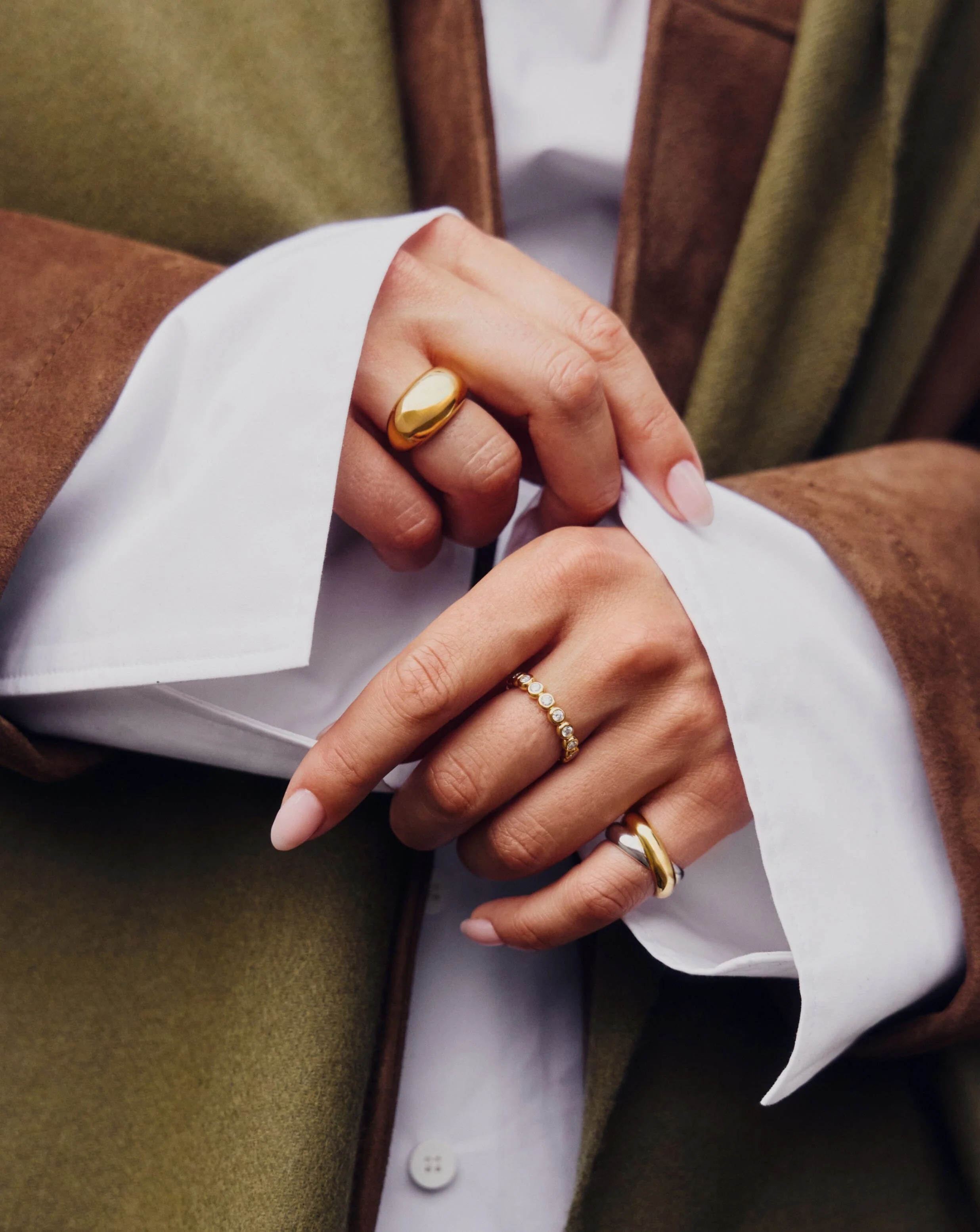 Lucy Williams Chunky Entwine Ring | Mixed Metal - Image 3