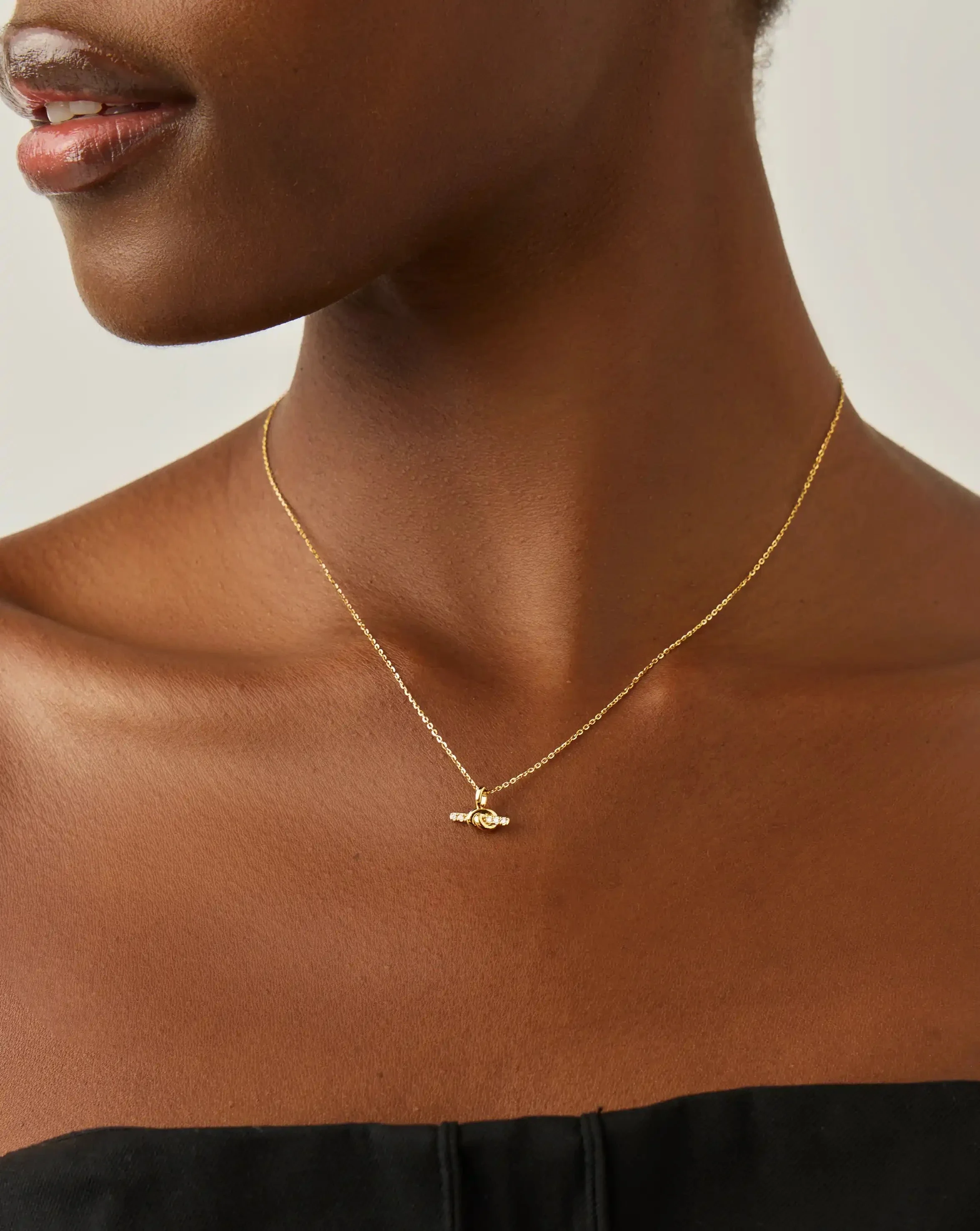 Lucy Williams Solid Gold Diamond T-Bar Pendant Necklace | 14k Solid Gold/Lab Grown Diamonds - Image 2