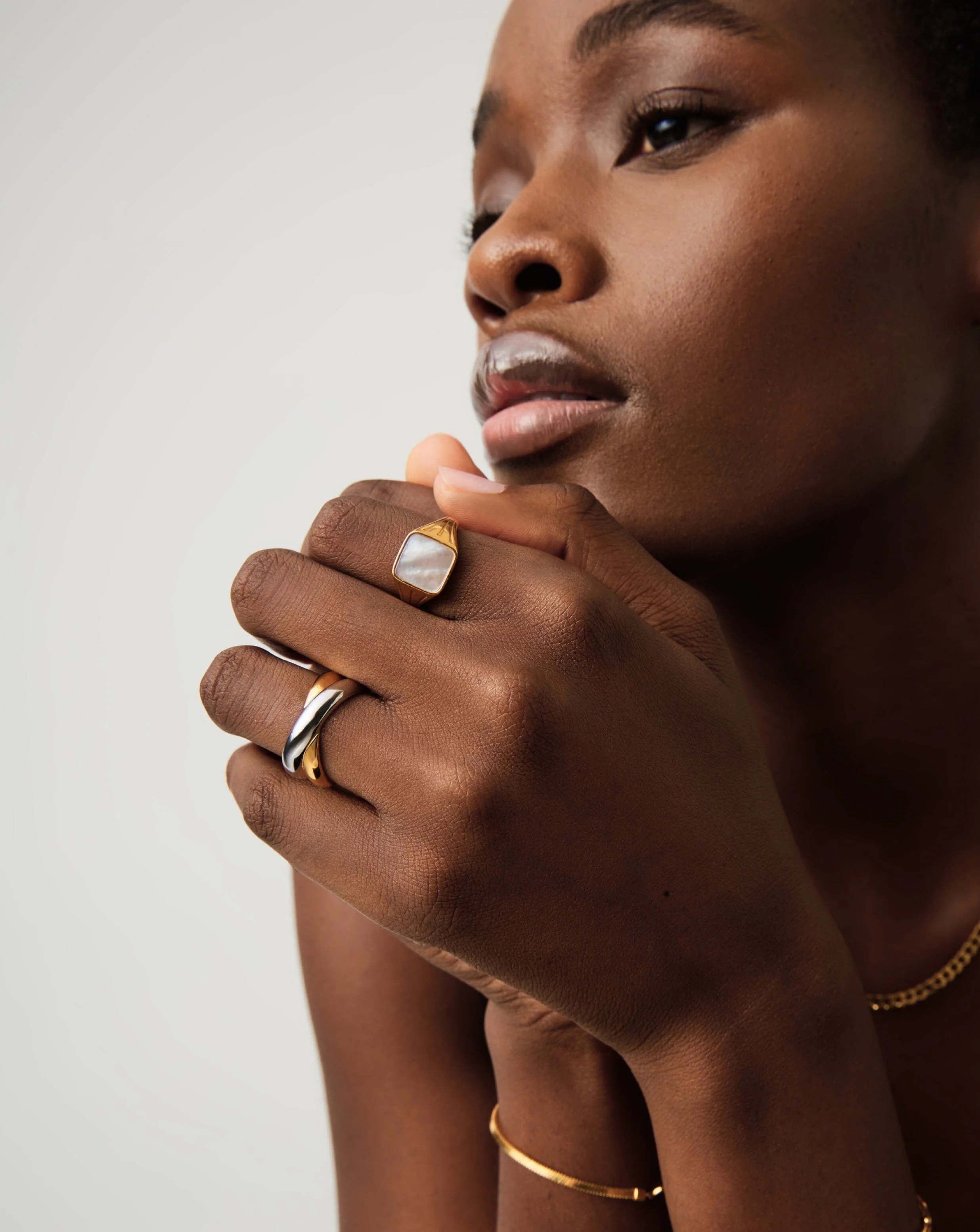 Lucy Williams Square Signet Ring | 18k Gold Vermeil/Mother of Pearl - Image 2