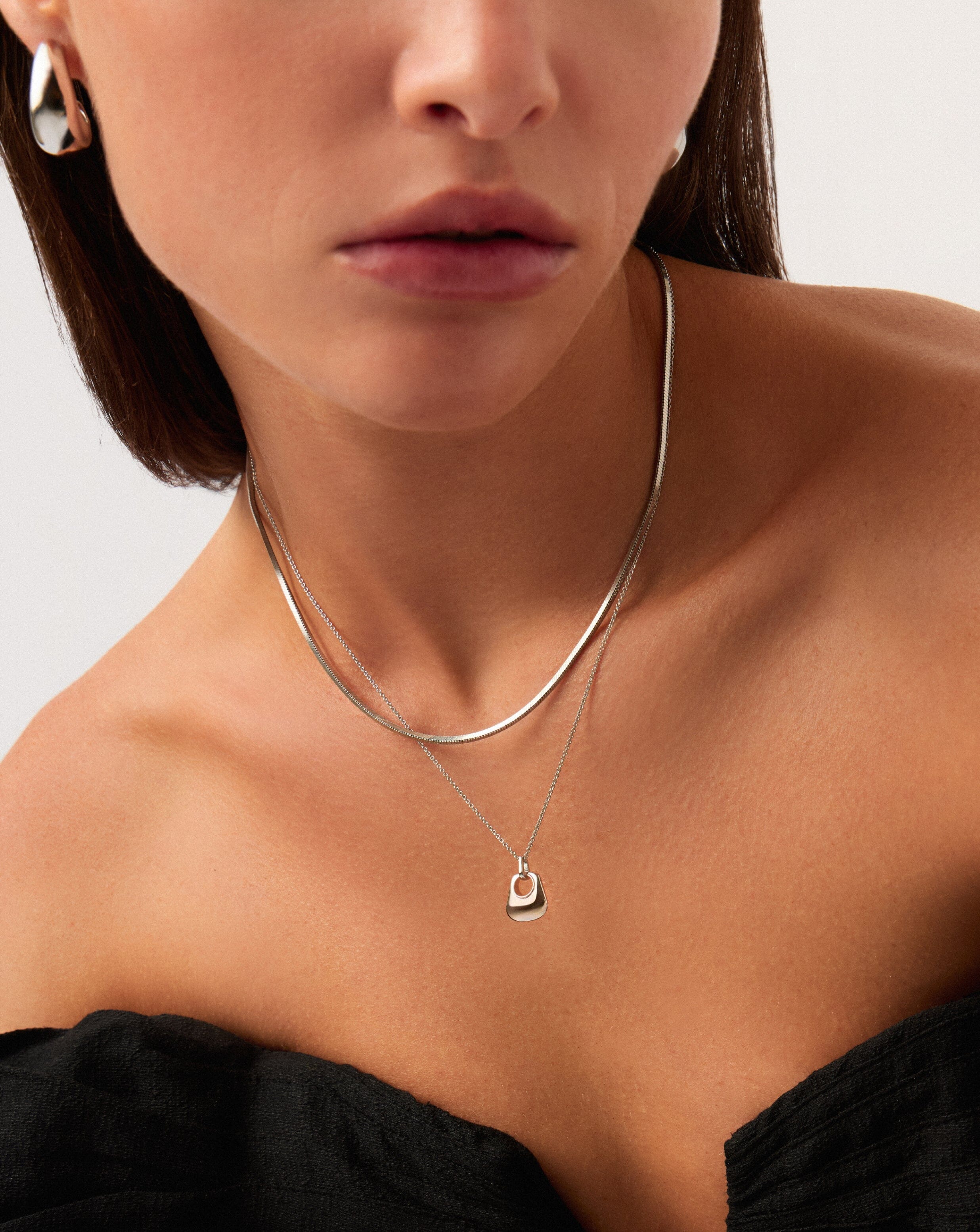 Lucy Williams Short Square Snake Chain Necklace - Image 2