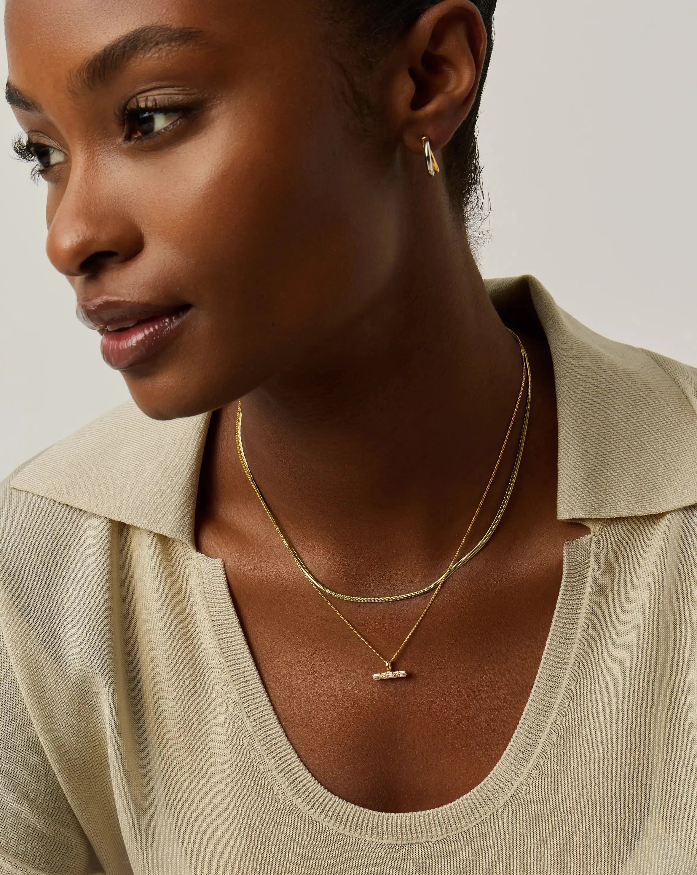 The Day-to-Night Necklace Set - Image 3
