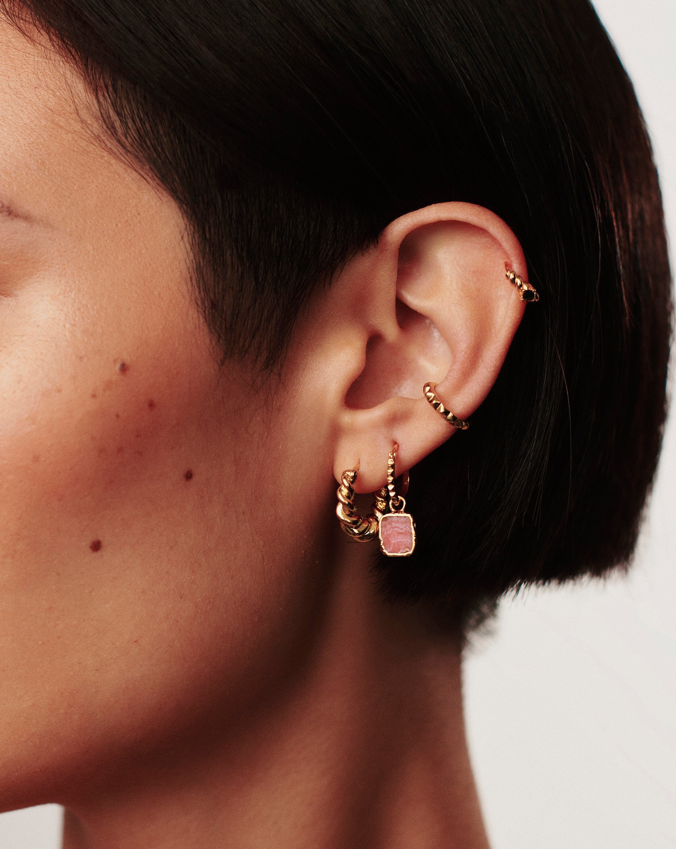Mini Pyramid Charm Hoop Earrings | 18k Gold Vermeil/Rhodochrosite - Image 3