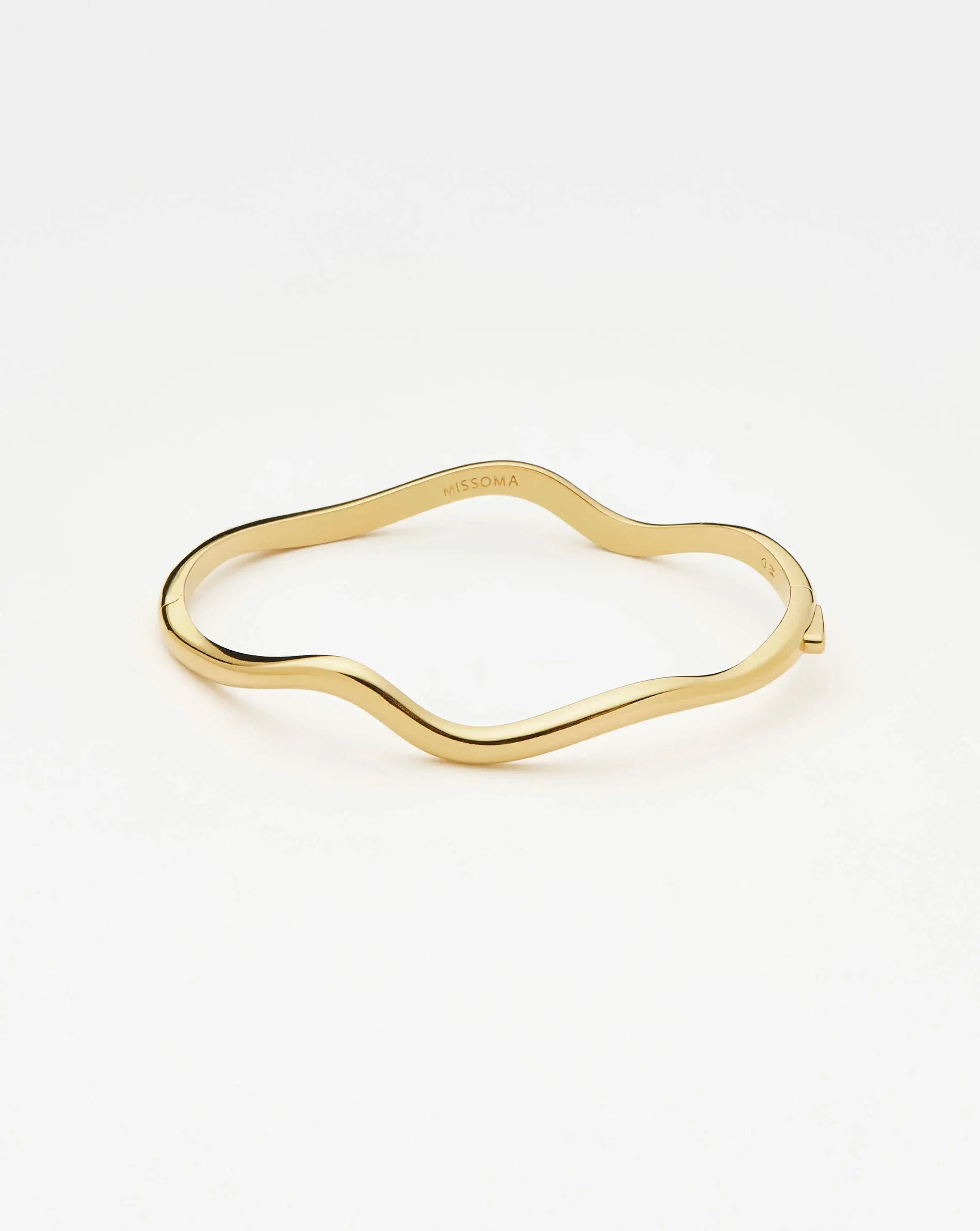 Molten Classic Hinged Bangle | 18k Gold Plated