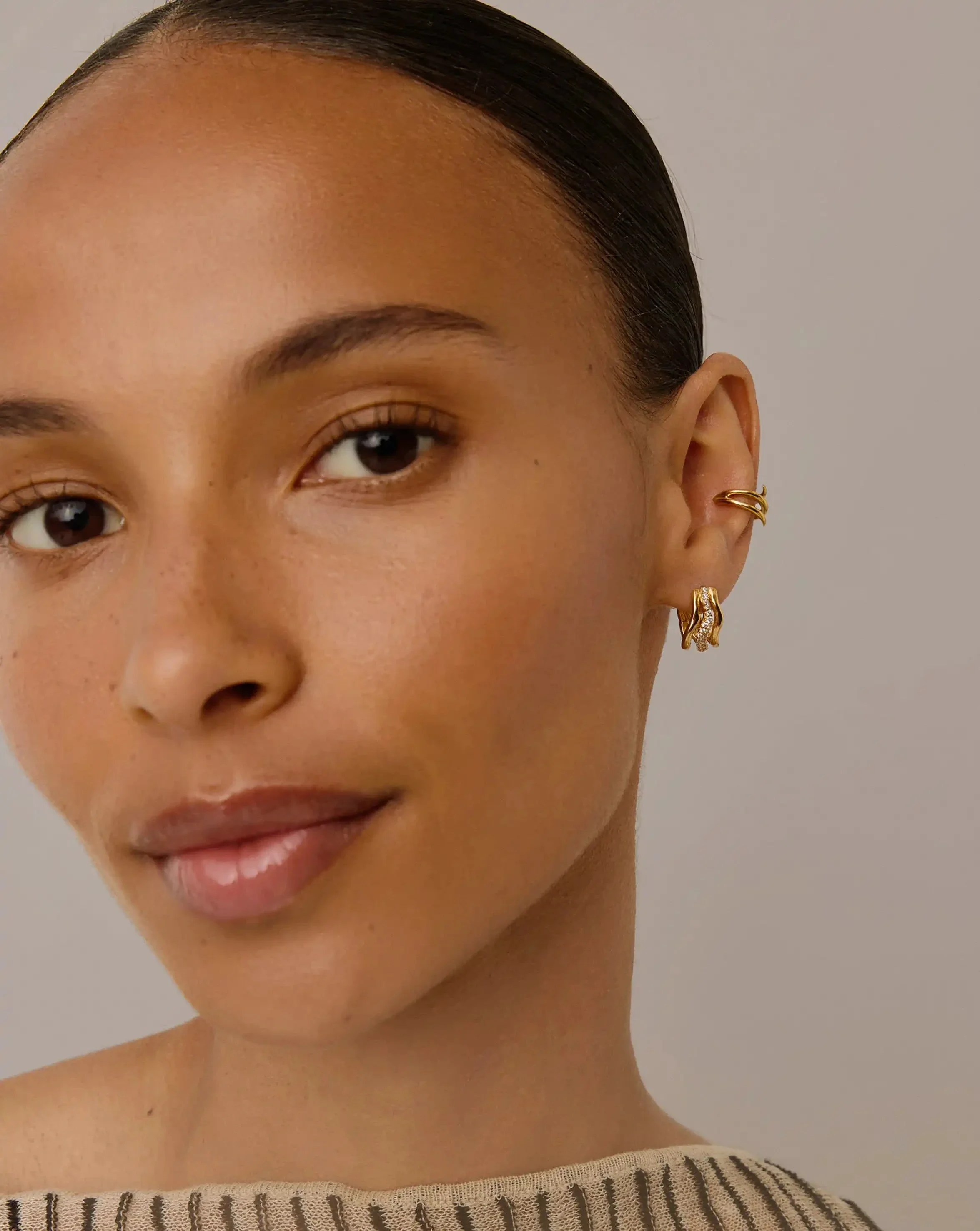 Molten Snow Small Hoop Earrings | 18k Gold Vermeil/Cubic Zirconia - Image 8