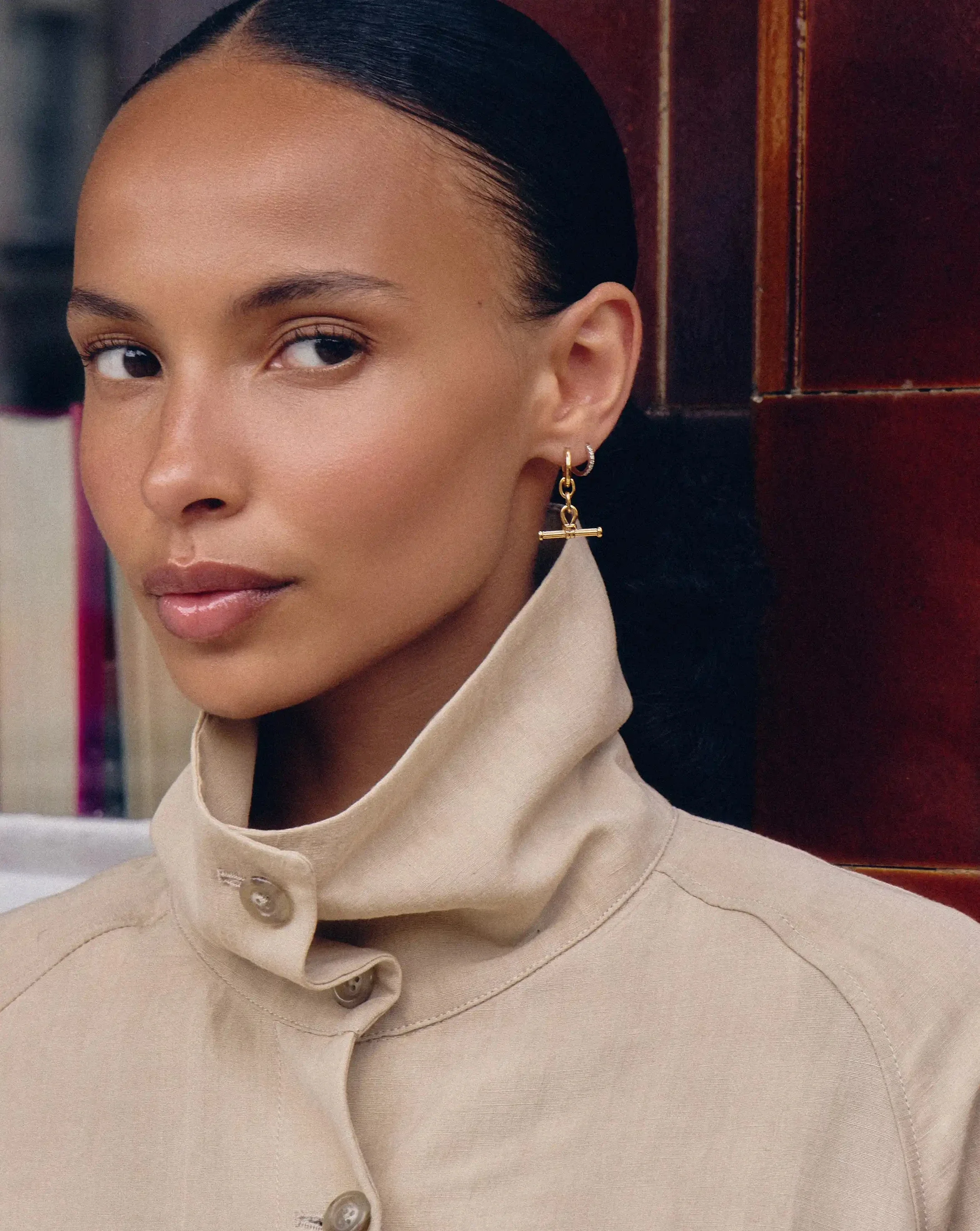 Ridge T-Bar Drop Huggies | 18k Gold Plated - Image 6