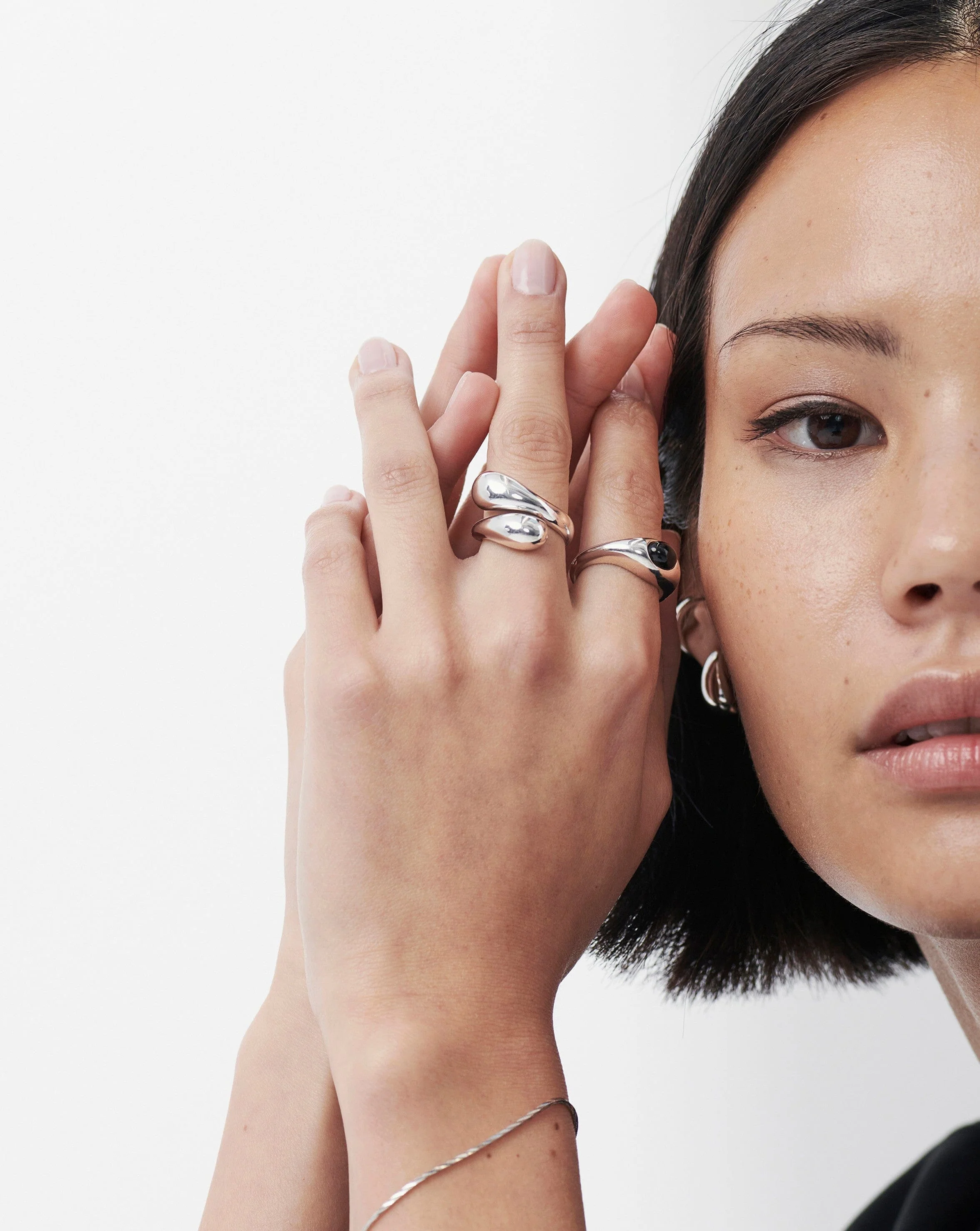 Savi Sculptural Gemstone Stacking Ring | Sterling Silver/Black Onyx - Image 3