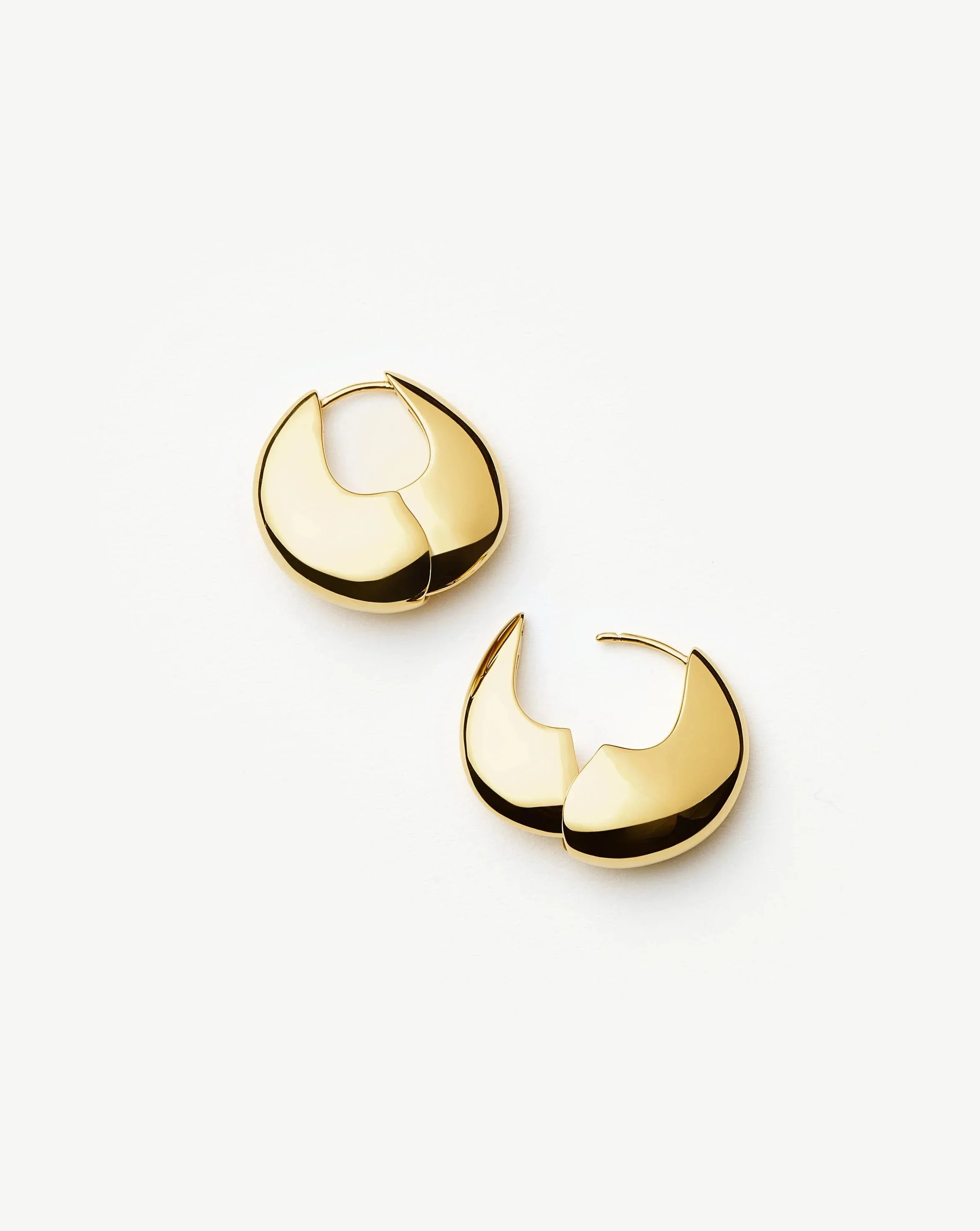 Sculptural Pebble Small Hoop Earrings | 18k Gold Plated - Image 4