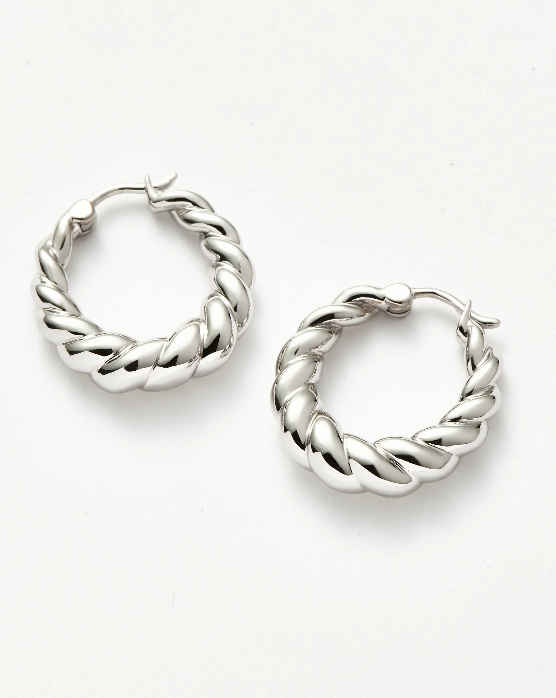 Twisted Tidal Medium Hoop Earrings | Silver Plating on Brass - Image 4