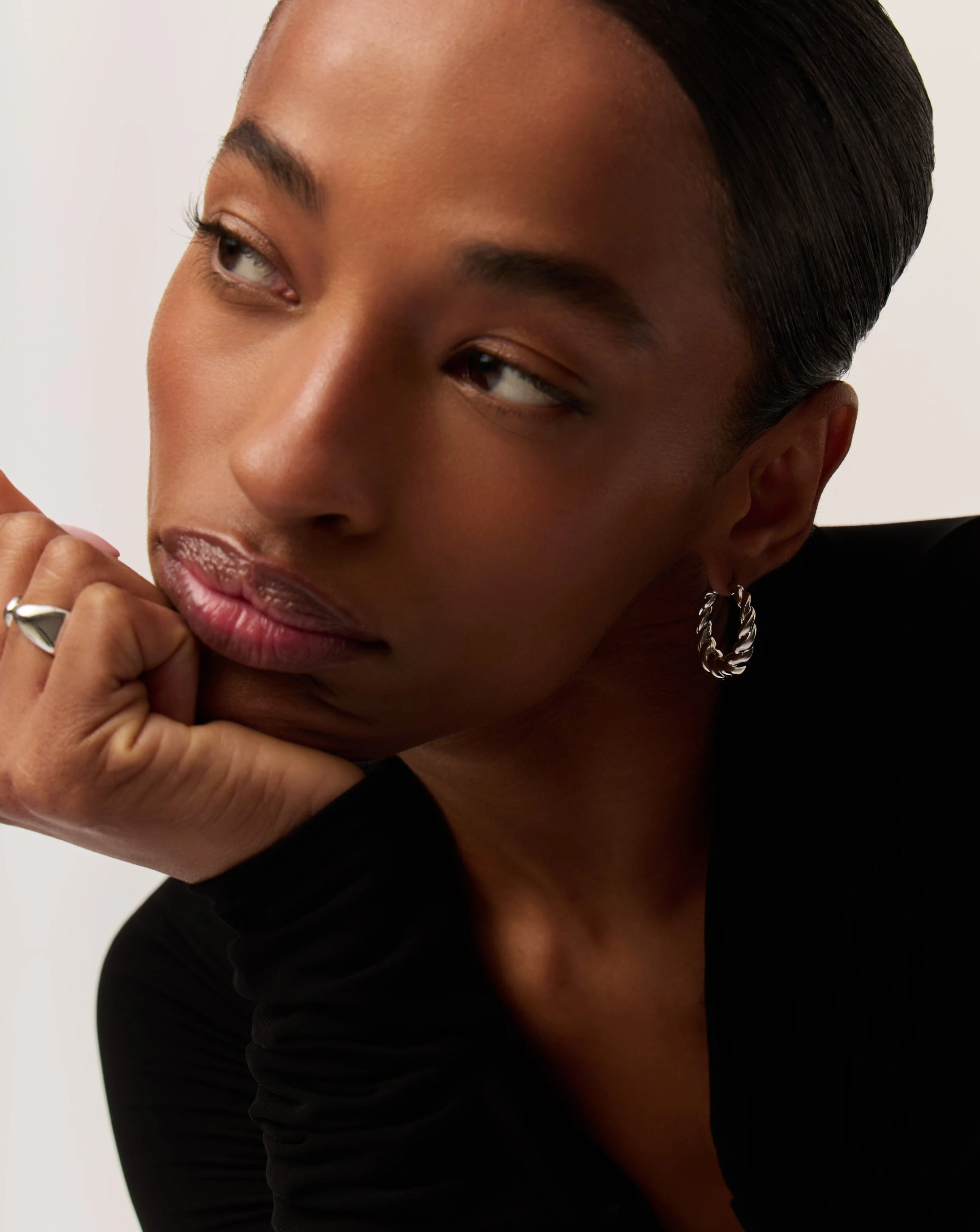 Twisted Tidal Medium Hoop Earrings | Silver Plating on Brass - Image 6