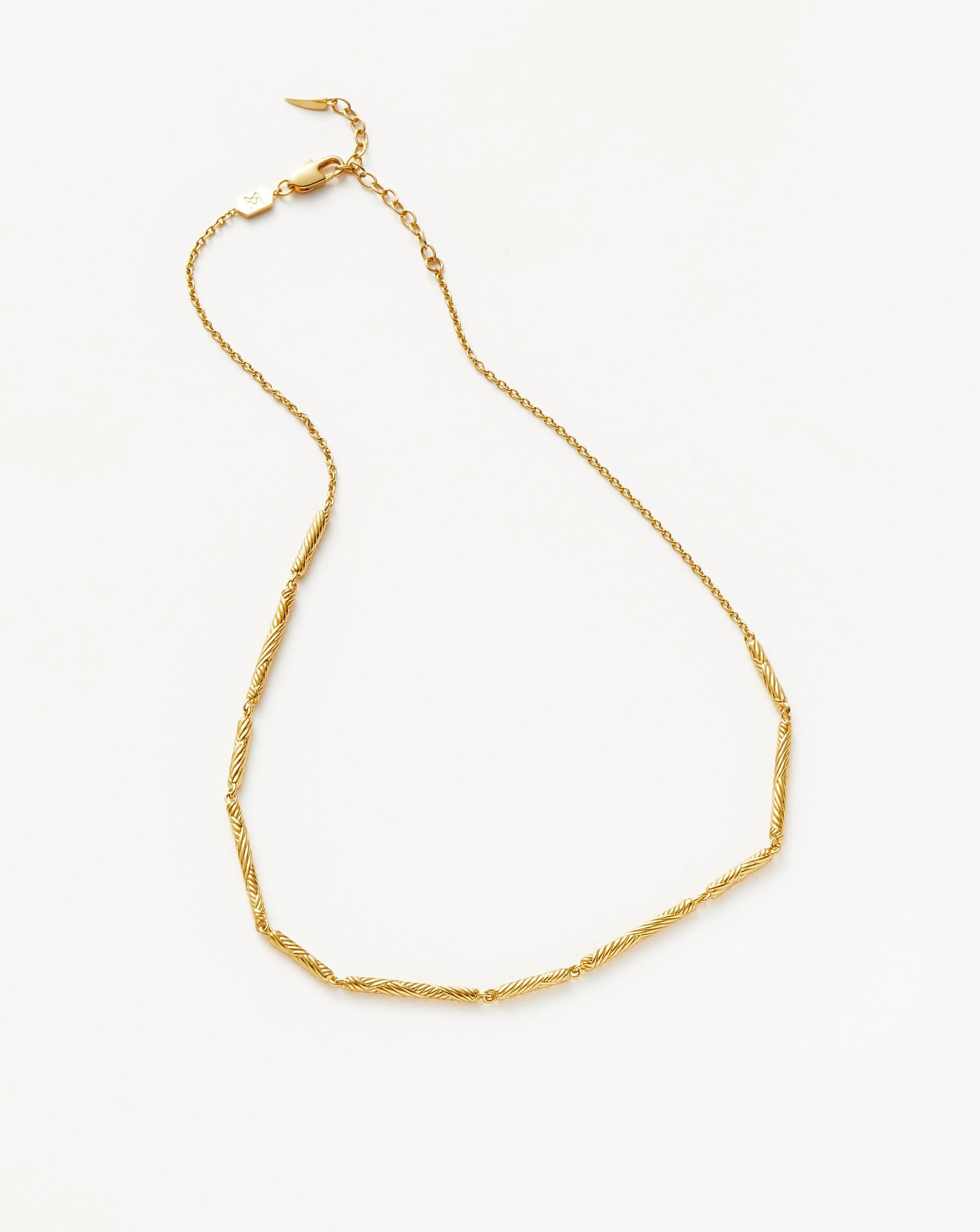 Wavy Ridge Chain Choker - Image 4